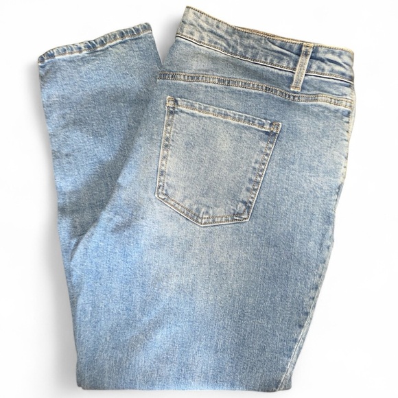 Time and Tru• Light Blue• Relaxed Denim - Picture 1 of 5